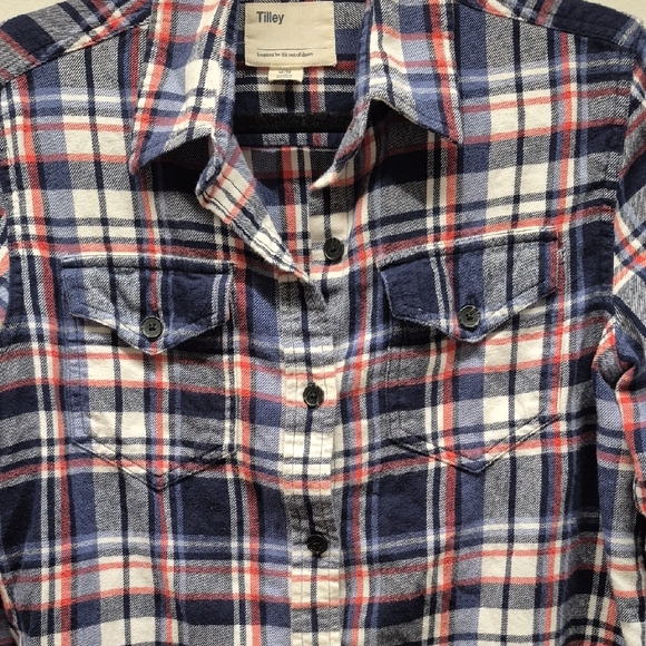 Tilly's Navy and Red Plaid Button Down Shirt - Picture 3 of 7